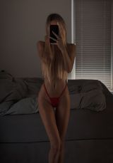 Миниатюра Индивидуалка Николь Центр Фотография 